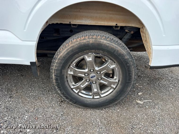 image for item FC4450 2022 Ford F150 Crew Cab pickup truck