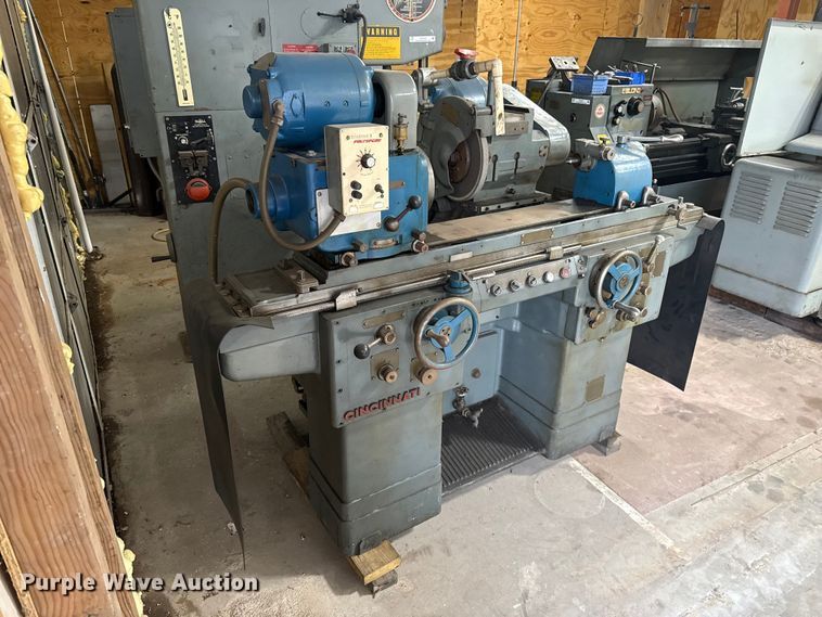 image for item FC4475 Cincinnati cylindrical grinder