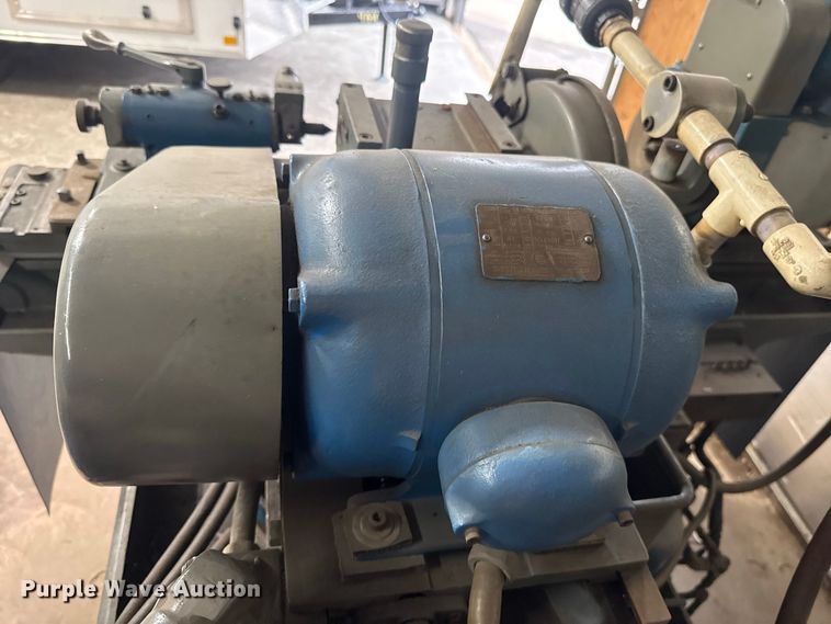 image for item FC4475 Cincinnati cylindrical grinder
