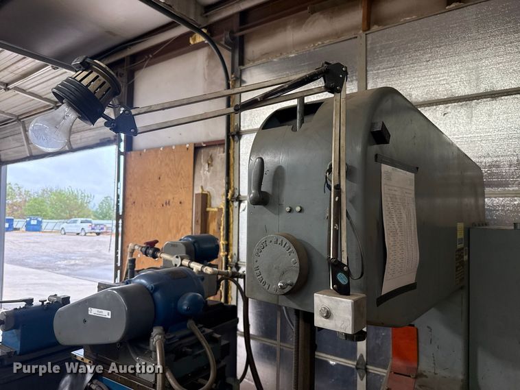 image for item FC4476 DoALL 3613-1 bandsaw
