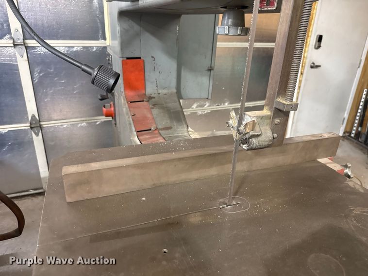 image for item FC4476 DoALL 3613-1 bandsaw