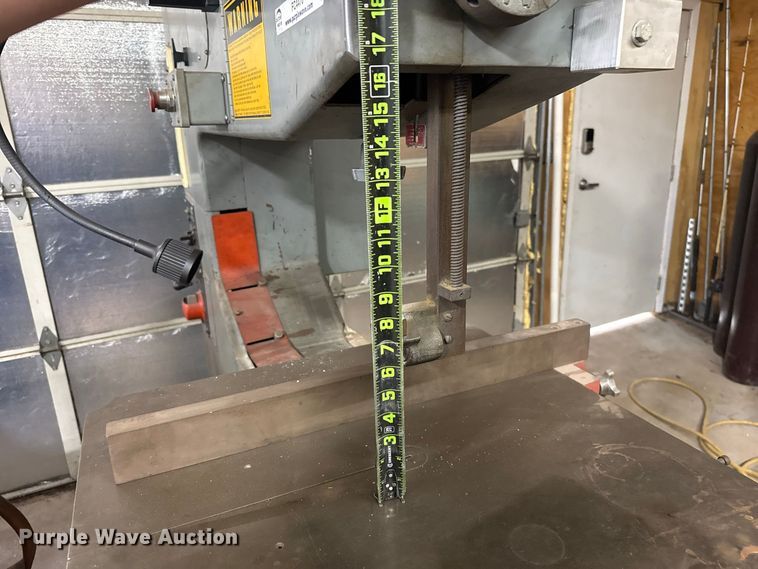 image for item FC4476 DoALL 3613-1 bandsaw