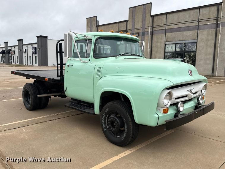 image for item FC4479 1956 Ford F350 flatbed pickup truck