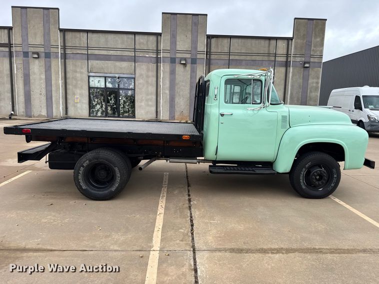 image for item FC4479 1956 Ford F350 flatbed pickup truck
