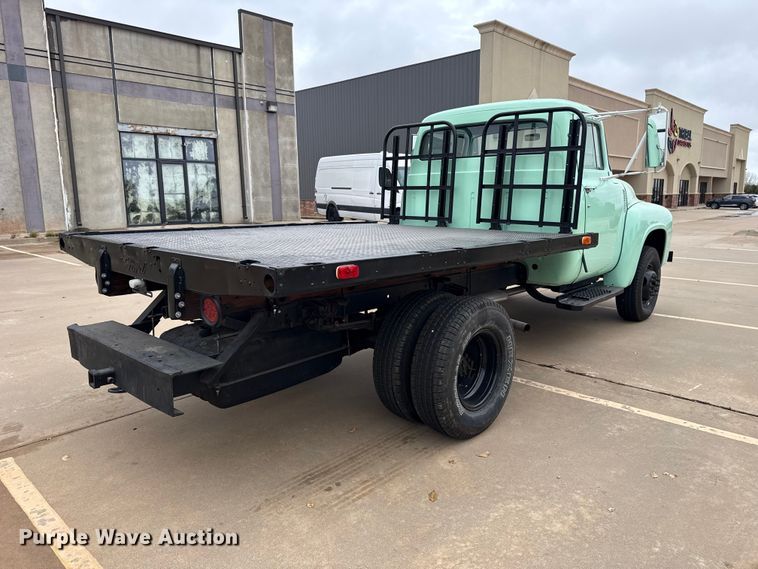 image for item FC4479 1956 Ford F350 flatbed pickup truck