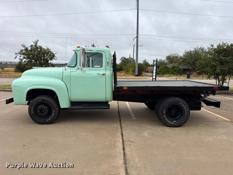 image for item FC4479 1956 Ford F350 flatbed pickup truck
