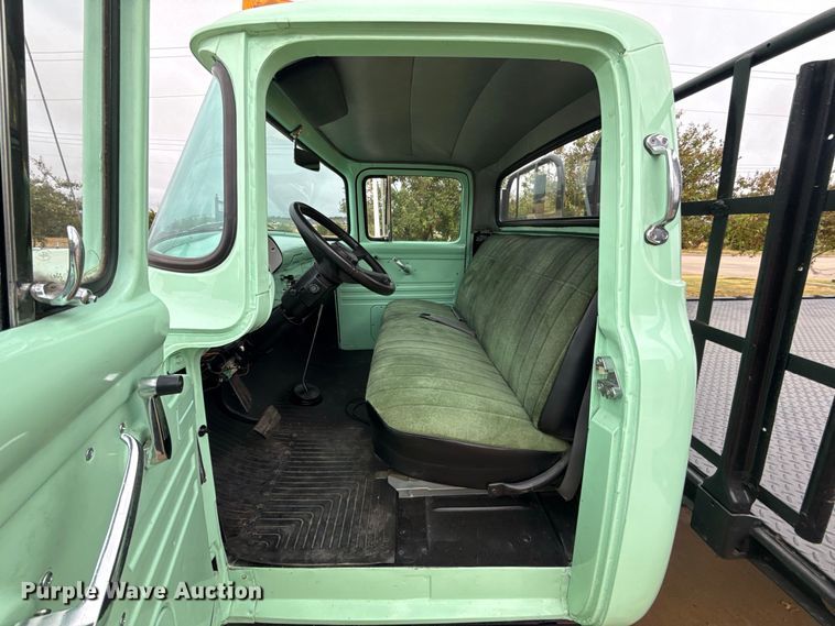 image for item FC4479 1956 Ford F350 flatbed pickup truck