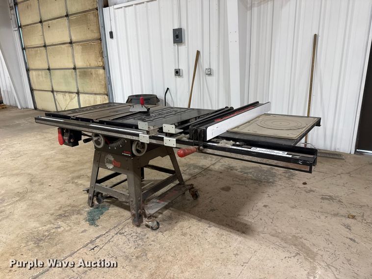 SawStop CNS 175 table saw