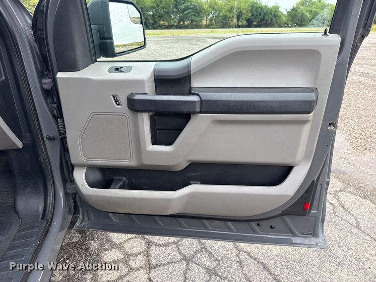 image for item FC4481 2018 Ford F150 Crew Cab pickup truck