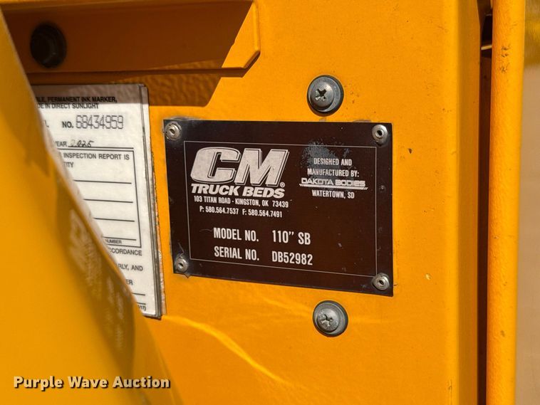 image for item FC4483 2022 Ford F350 Super Duty utility bed pickup truck