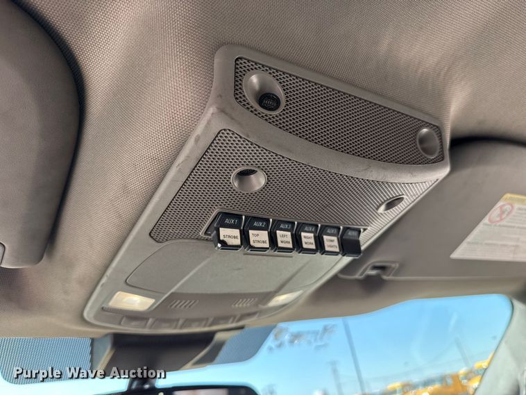 image for item FC4483 2022 Ford F350 Super Duty utility bed pickup truck