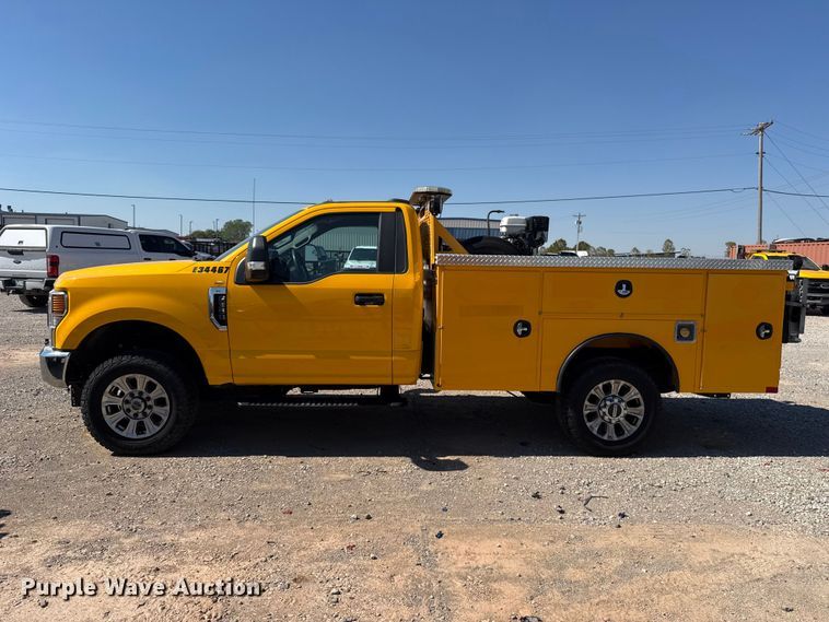 image for item FC4488 2020 Ford F350 Super Duty utility bed pickup truck