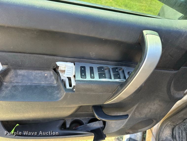image for item FC4513 2013 Chevrolet Silverado 2500HD Crew Cab pickup truck