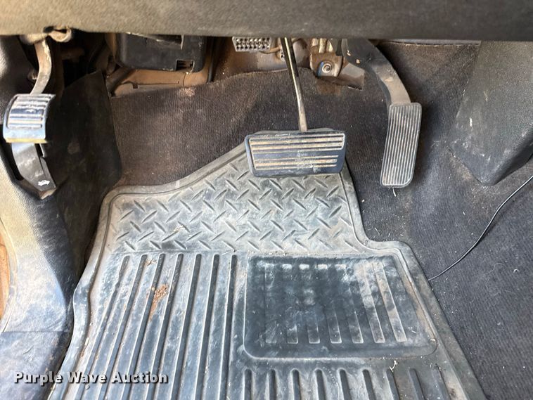 image for item FC4513 2013 Chevrolet Silverado 2500HD Crew Cab pickup truck