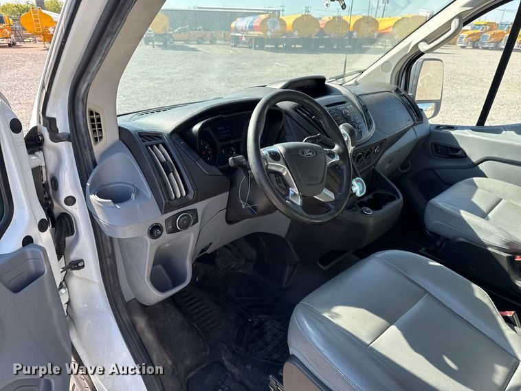 image for item FC4515 2017 Ford Transit 150 van