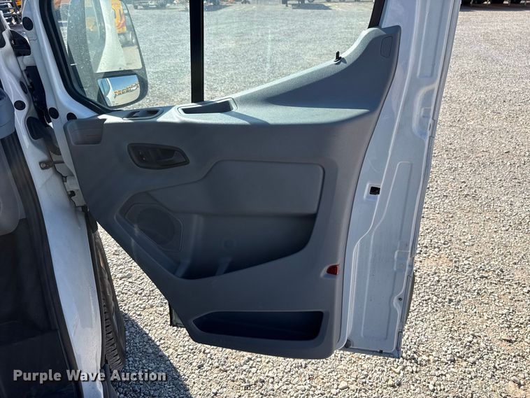 image for item FC4515 2017 Ford Transit 150 van