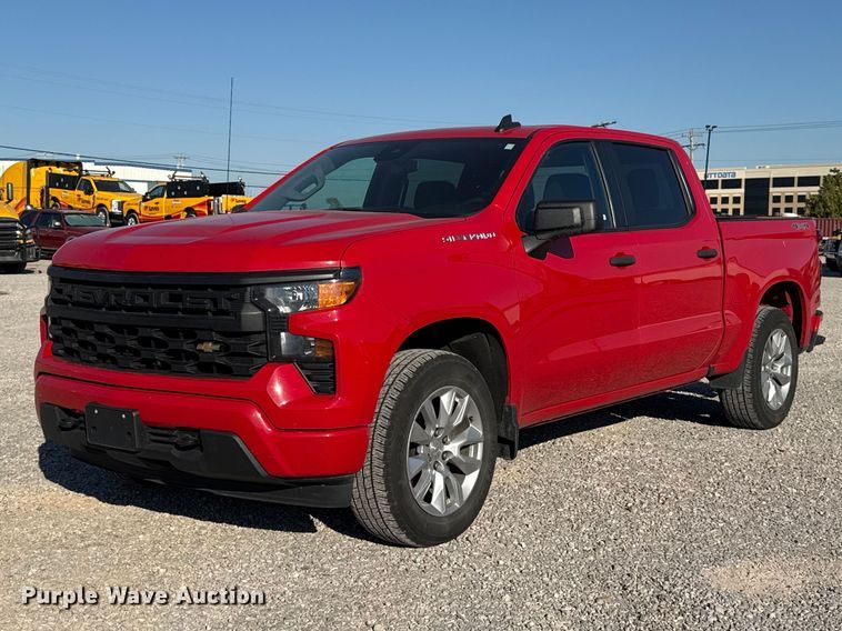 image for item FC4516 2022 Chevrolet Silverado 1500 Crew Cab pickup truck