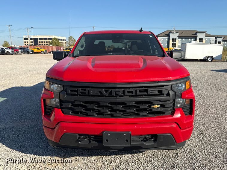 image for item FC4516 2022 Chevrolet Silverado 1500 Crew Cab pickup truck