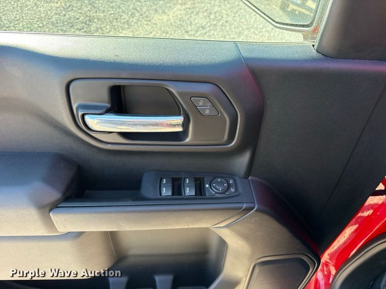 image for item FC4516 2022 Chevrolet Silverado 1500 Crew Cab pickup truck