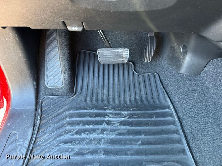 image for item FC4516 2022 Chevrolet Silverado 1500 Crew Cab pickup truck
