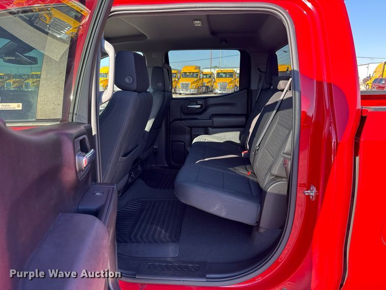 image for item FC4516 2022 Chevrolet Silverado 1500 Crew Cab pickup truck