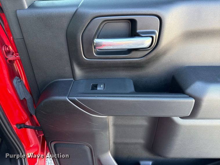 image for item FC4516 2022 Chevrolet Silverado 1500 Crew Cab pickup truck
