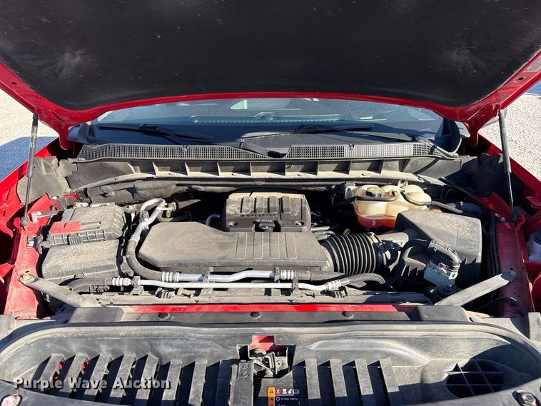image for item FC4516 2022 Chevrolet Silverado 1500 Crew Cab pickup truck