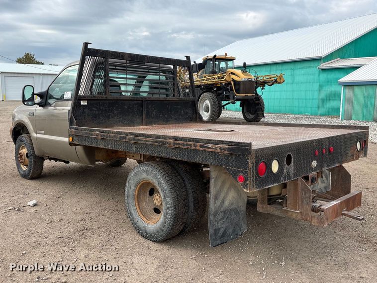 image for item FG0726 2004 Ford F350 flatbed pickup truck