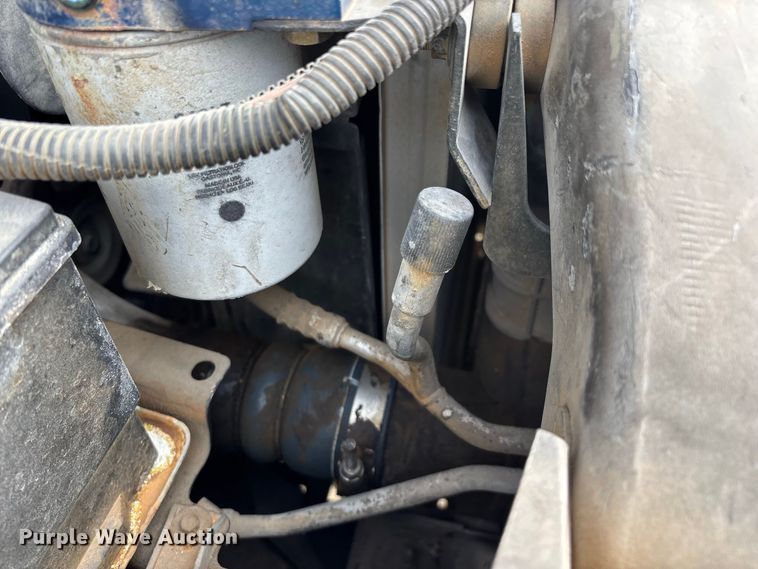 image for item FG0726 2004 Ford F350 flatbed pickup truck