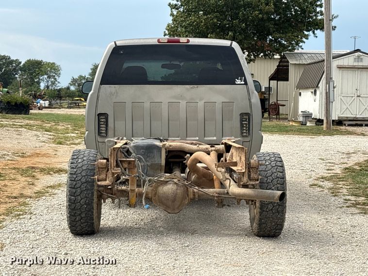 image for item FG0736 2001 Chevrolet Silverado 2500HD Ext. Cab pickup truck