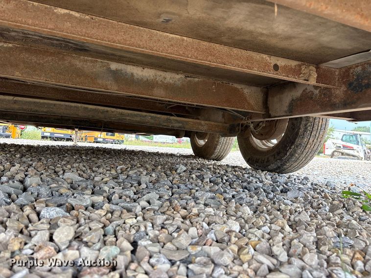 image for item FG0755 2007 DooLittle enclosed cargo trailer