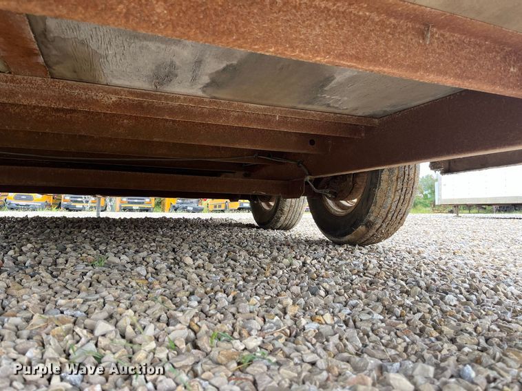 image for item FG0756 2002 DooLittle enclosed cargo trailer