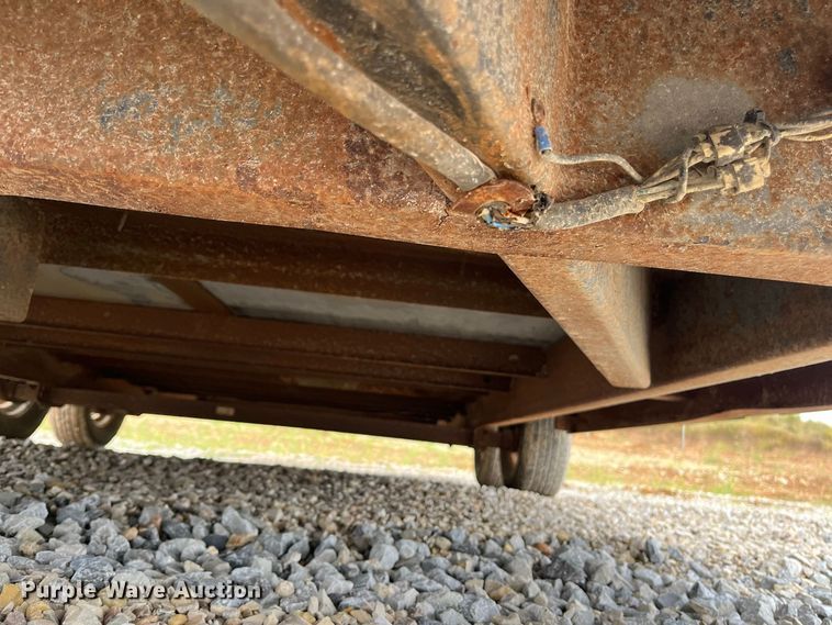 image for item FG0756 2002 DooLittle enclosed cargo trailer