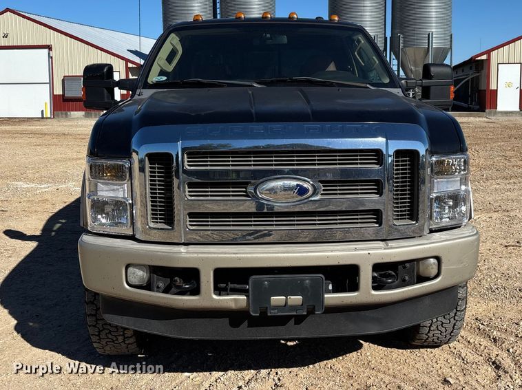 image for item FG0766 2010 Ford F250 Super Duty King Ranch Crew Cab pickup truck