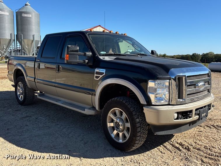 image for item FG0766 2010 Ford F250 Super Duty King Ranch Crew Cab pickup truck
