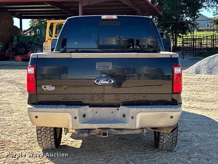 image for item FG0766 2010 Ford F250 Super Duty King Ranch Crew Cab pickup truck
