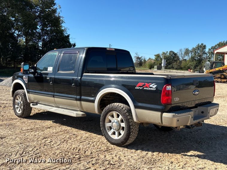 image for item FG0766 2010 Ford F250 Super Duty King Ranch Crew Cab pickup truck