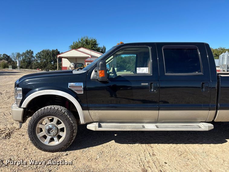 image for item FG0766 2010 Ford F250 Super Duty King Ranch Crew Cab pickup truck
