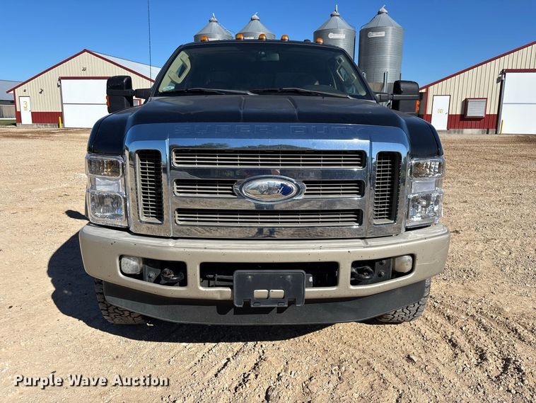 image for item FG0766 2010 Ford F250 Super Duty King Ranch Crew Cab pickup truck