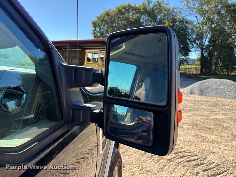 image for item FG0766 2010 Ford F250 Super Duty King Ranch Crew Cab pickup truck