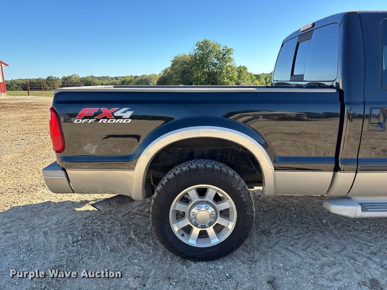 image for item FG0766 2010 Ford F250 Super Duty King Ranch Crew Cab pickup truck