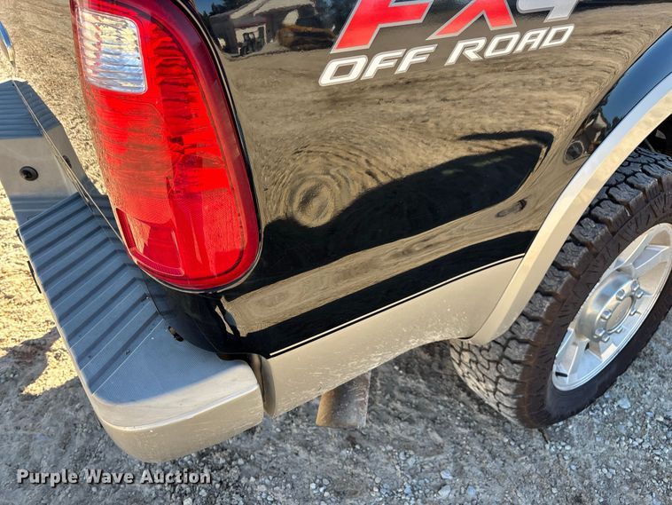 image for item FG0766 2010 Ford F250 Super Duty King Ranch Crew Cab pickup truck