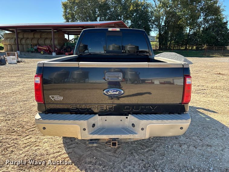 image for item FG0766 2010 Ford F250 Super Duty King Ranch Crew Cab pickup truck