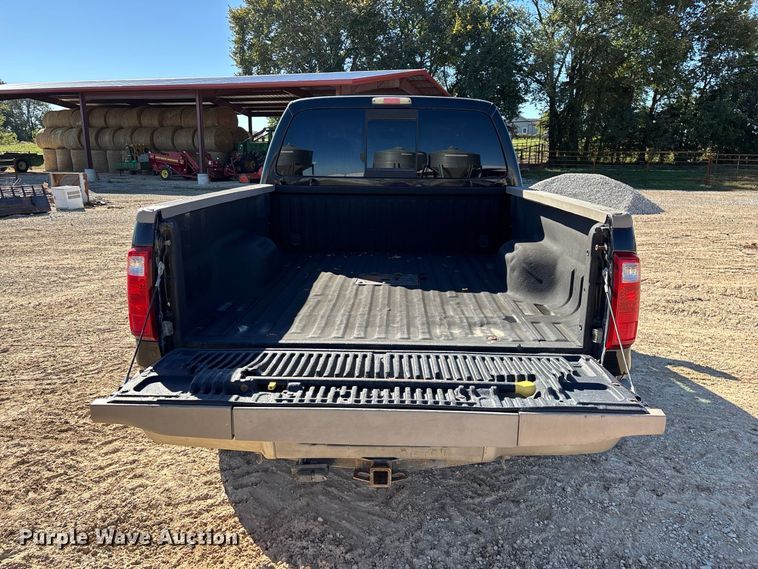 image for item FG0766 2010 Ford F250 Super Duty King Ranch Crew Cab pickup truck