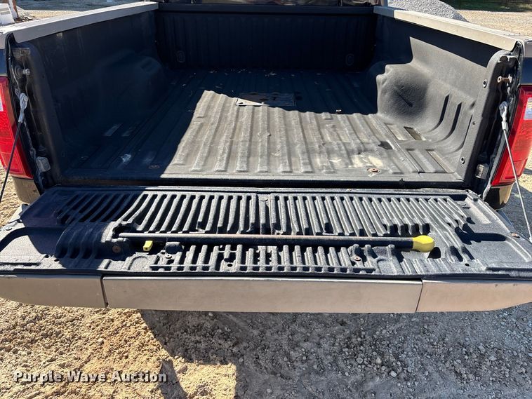 image for item FG0766 2010 Ford F250 Super Duty King Ranch Crew Cab pickup truck