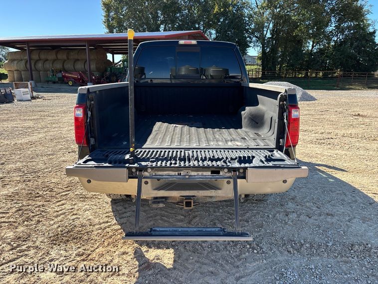 image for item FG0766 2010 Ford F250 Super Duty King Ranch Crew Cab pickup truck