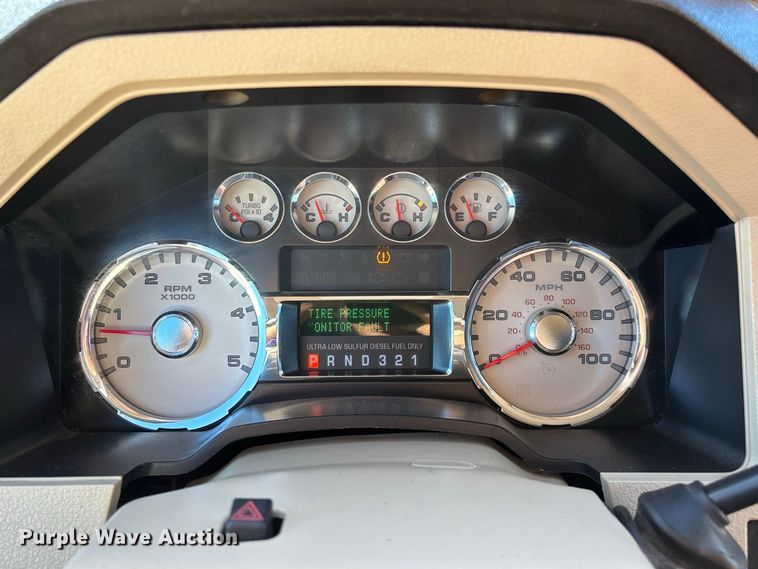image for item FG0766 2010 Ford F250 Super Duty King Ranch Crew Cab pickup truck