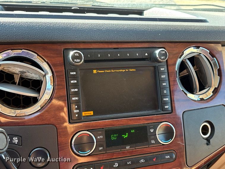 image for item FG0766 2010 Ford F250 Super Duty King Ranch Crew Cab pickup truck