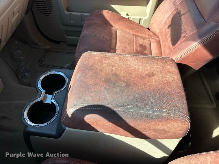 image for item FG0766 2010 Ford F250 Super Duty King Ranch Crew Cab pickup truck