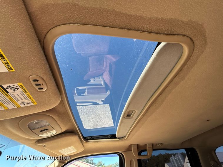 image for item FG0766 2010 Ford F250 Super Duty King Ranch Crew Cab pickup truck
